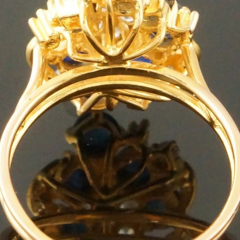 Solid 22 k Gold Blue Sapphire Cabochon Quartz Ring - Picture 10 of 16